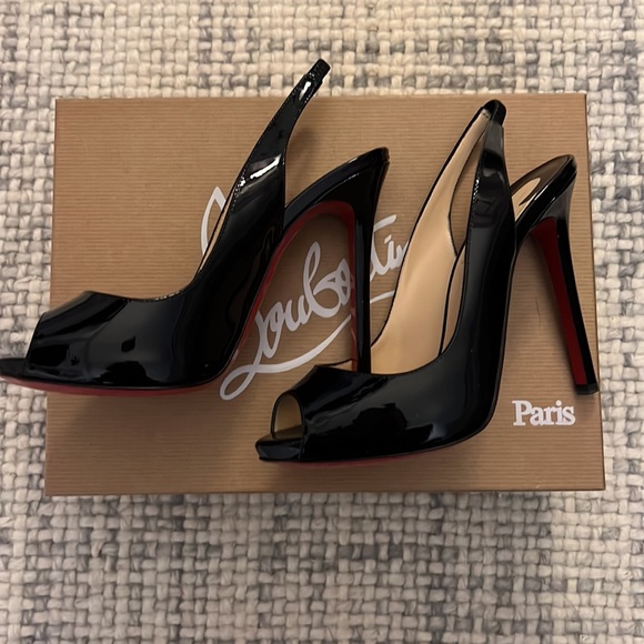 Christian Louboutin Flo Sling 120 Patent Leather Pumps in Black - Picture 4 of 10